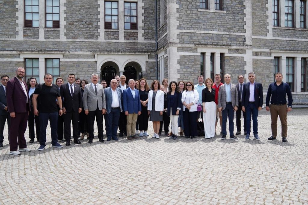 TEKİRDAĞ NKÜ, İNOSUİT ve ECOTİM PROGRAMLARI KAPSAMINDAKİ MENTOR ÇALIŞTAYI İLE İHRACATTA İNOVASYON VE SÜRDÜRÜLEBİLİRLİK TOPLANTISINA KATILDI