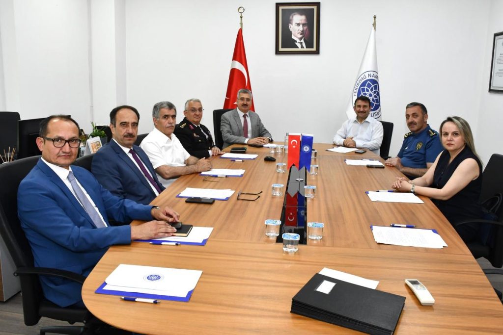YKS ÖNCESİ ÖSYM İL KOORDİNASYON KURULU TOPLANTISI ÜNİVERSİTEMİZDE GERÇEKLEŞTİRİLDİ