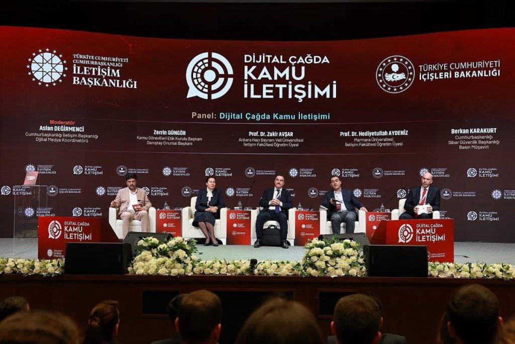 TEKİRDAĞ NKÜ, ‘DİJİTAL ÇAĞDA KAMU İLETİŞİMİ’ PANELİ VE ‘MÜLKİ İDARE AMİRLERİNE YÖNELİK SOSYAL MEDYA REHBERİ’ TANITIM PROGRAMINA KATILIM SAĞLADI