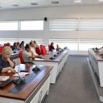 MESLEK YÜKSEKOKULLARI KOORDİNATÖRLÜĞÜ (MEYOK) TARAFINDAN MEDEK SAHA ZİYARETİ ÖNCESİ DEĞERLENDİRME TOPLANTISI DÜZENLENDİ